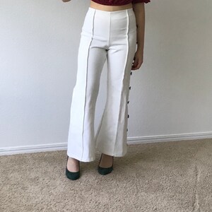 Vintage white wide leg pleated highwaist disco pants with buttons sz xs or small image 4