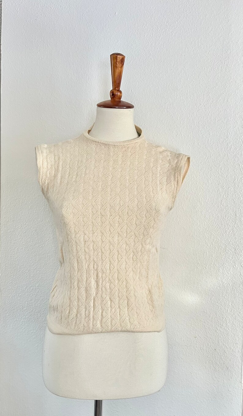 Vintage cream 50s knit shell top size small imagem 8