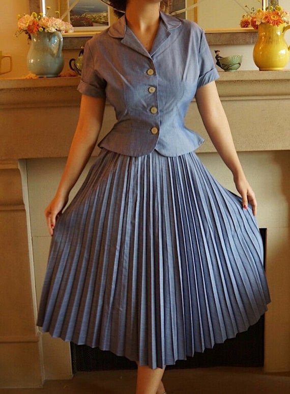 1940s Cotton lavender blue/ Purple Skirt Button U… - image 2