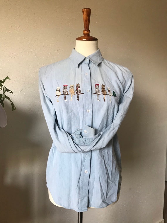 Christmas cats chambray collar button up sz small - image 4