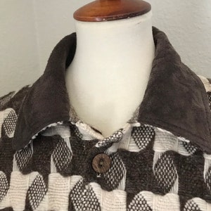 Vintage brown and cream 100% wool Ecuadorian jacket with suede collar image 8