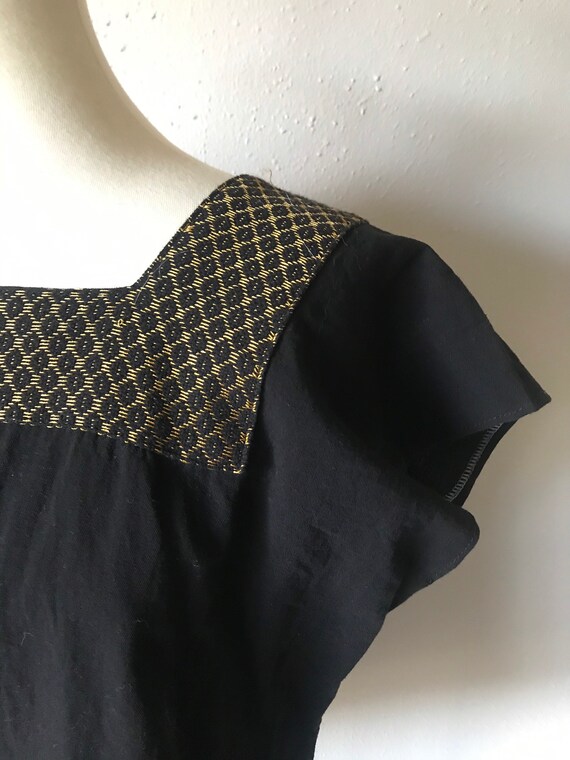 Vintage gold trim black tunic top sz small - image 4