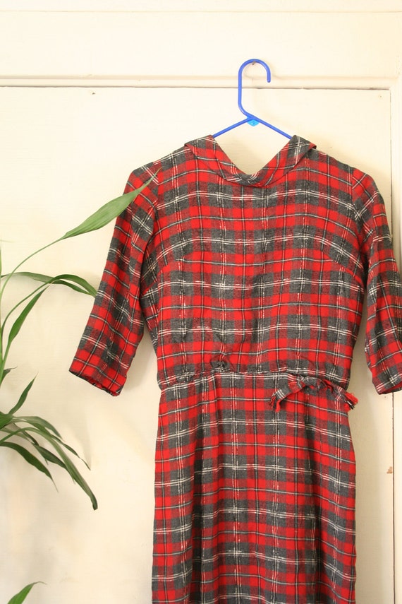 vintage Mad Men red PLAID wiggle dress - image 5