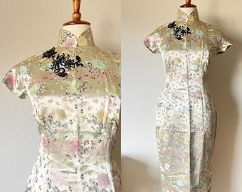 Vintage 1950s light gold brocade jacquard floral midcentury cheongsam size medium