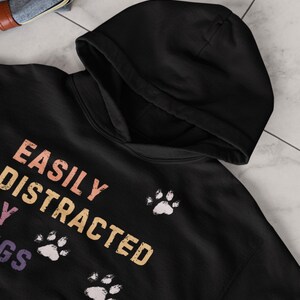 Mops Hoodie, leicht abgelenkt von Möpsen Hoodie, Mops-Liebhaber Sweatshirt, Mops Besitzer Geschenk, Mops-Liebhaber-Kleidung, lustiger Mops Hoodie, Unisex Hoodie