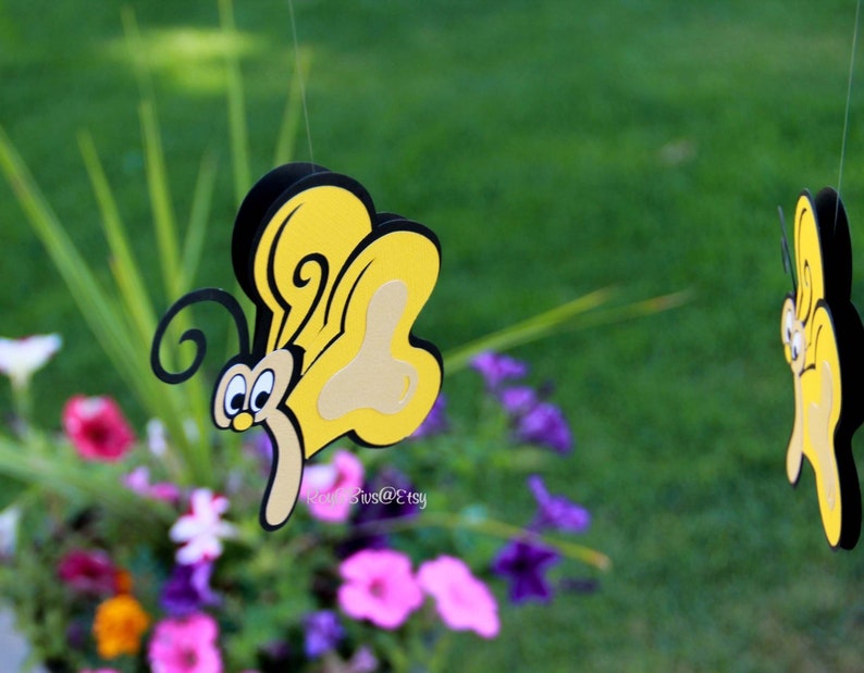 Paper Party Decorations Hanging Bread And Butterfly Alice In Wonderland Paper Party Supplies Party Decor Minyamarket Com Paper Party Decorations Hanging Bread And Butterfly Alice In Wonderland Paper Party Supplies Party Decor Minyamarket Com