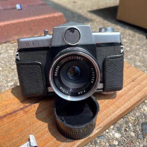 Sears SL-9 35 mm SLR Filmkamera mit Rikenon Objektiv