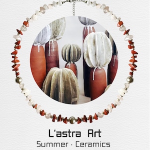 Collar de cristal inspirado en la cerámica de verano, collar de piedras preciosas, joyería artística de Godeleine de Rosamel, joyería artística de verano