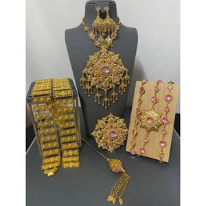 Lanna Thai Gold Jewelry Set – Traditional Thai Costume Accessories – 6-Piece Elegant Wedding or Cultural Set