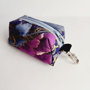 Astuccio portachiavi con cerniera floreale viola, mini borsa da viaggio per cosmetici, piccolo astuccio per matite da ufficio, borsa orientale viola oro, pochette portachiavi per lei