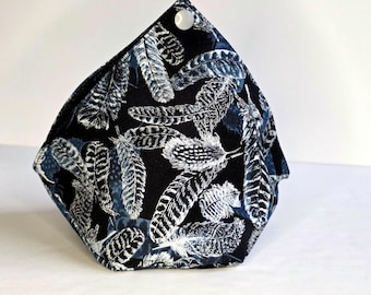 Black feather Bento yarn bowl, reusable eco-friendly zero waste dumpling pouch, yarn cake keeper, small cotton project bag storage organizer