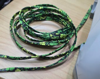 Green lucky shamrock shoelaces, handmade sneaker tennis shoes footwear accessory, flat cotton laces, boot strings decor, walk run shoestring