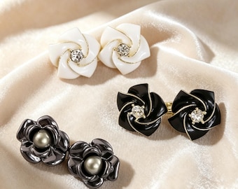 Camellia No-Stitch Waist Clip, No Sewing Required, Jeans Tightener, Adjustable Metal Buckle