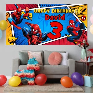 Puede incluir: Una colorida pancarta de cumplea&ntilde;os con Spider-Man y el texto "HAPPY BIRTHDAY! David 3". La pancarta es roja, azul y amarilla. Tambi&eacute;n hay globos de varios colores, incluyendo rosa, azul y amarillo. Una pi&ntilde;ata y otras decoraciones de fiesta completan la escena.