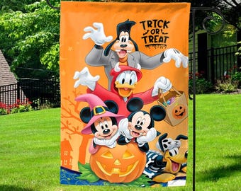 Disney Halloween Mickey Welcome Garden Flag, Mickey Minnie Halloween Garden Flag, Trick or Treat Garden Flag UL1H39