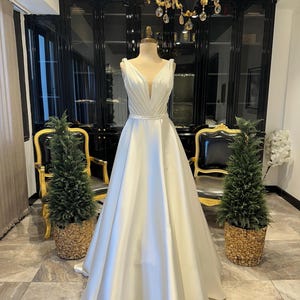 Satin Wedding Dress,Simple A-Line Satin Wedding Dress,Soft Satin A-line Gown Wedding Dress,Elegant Wedding Dresses,Wedding dress with train