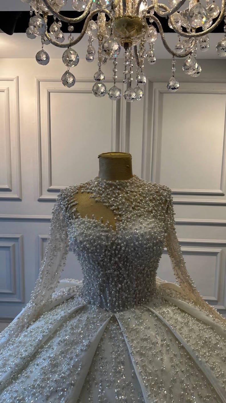 2026 Model Baroque Princess Wedding Dress: Lace & Pearl Embroidery ...