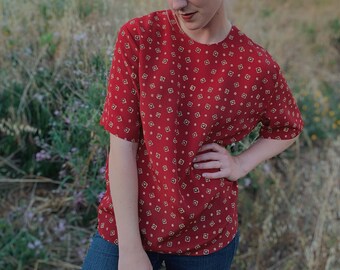 90's vintage women's red abstract patterned crewneck blouse, large / XL