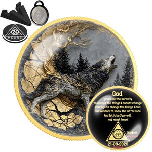 May include: A round gold-rimmed medallion featuring a wolf howling at a forest scene with gold accents. A smaller circular black medallion displays the Serenity Prayer, the AA symbol, the name Natali, and the date 21-09-2020. Includes a black stand.