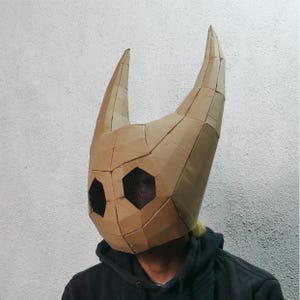 Hornet Silksong Helmet Cardboard Template with Video Tutorial – Printable DIY Pattern for Costume, Cosplay, and Craft Projects