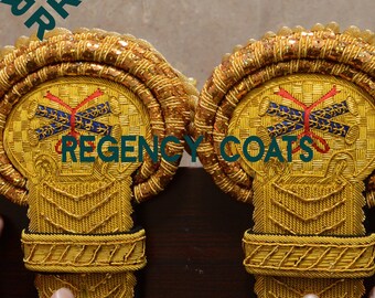 黄金の軍用肩章：王室パレード制服の肩章 - Etsy 日本