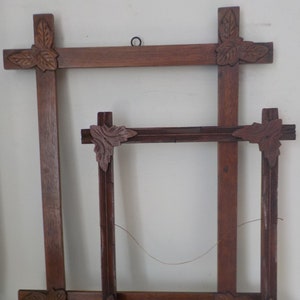 Antikes viktorianisches CRISS-CROSS, Adirondack Primitive, Eichen- und Walnussholzrahmen c1900s