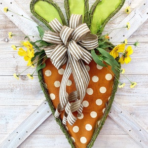 Easter Carrot Door Hanger, Spring Wreath, Carrot Wreath, Easter Wreath, Easter Decor for Front Porch