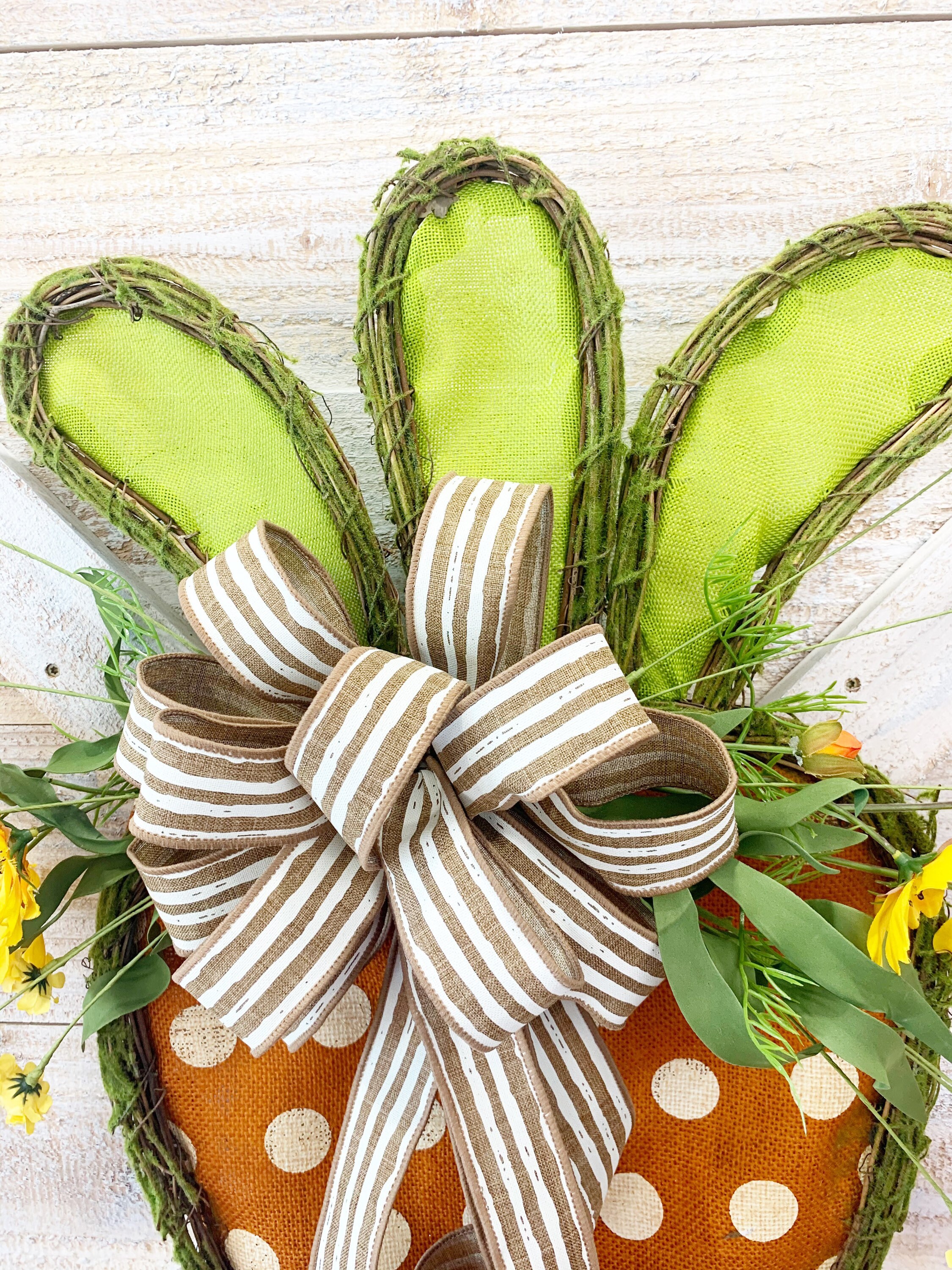 Easter Carrot Door Hanger, Spring Wreath, Carrot Wreath, Easter Wreath