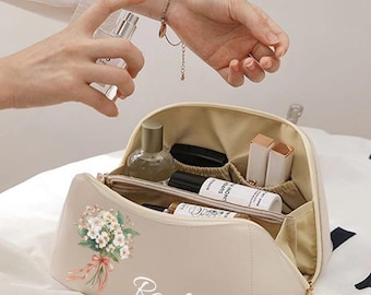 Bridesmaid Makeup Bag-Personalized leather Toiletry Bag-Custom Name Cosmetic Bag-Makeup Pouch-Clutch-Bachelorette Party Gift-Bridesmaid Gift
