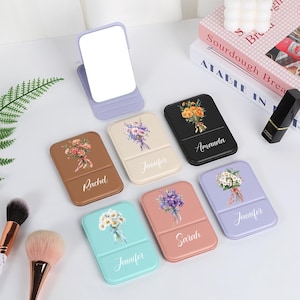 Espejo pequeño personalizado, regalo personalizado para mujer, espejo pequeño con flores de cumpleaños, regalo de propuesta de dama de honor y regalo de cumpleaños para amiga.