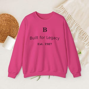 Sudadera personalizada con el lema "Est" de la letra B, jersey de cuello redondo personalizado, jersey con frase, regalo para él/ella, ropa única