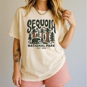 Retro Sequoia National Park Shirt Comfort Colors T-shirt National Park Souvenir Gift California Vacation Apparel for Women Oversized Tee