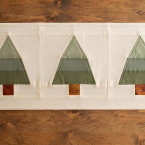 Christmas Tree Table Runner Sewing Pattern PDF, Pieced Patchwork Quilted Runner Pattern, Holiday Table Decor Sewing PDF