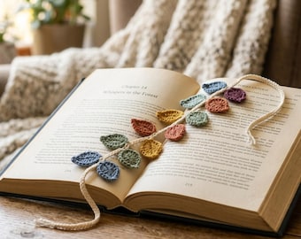 Crochet Leaf Vine Bookmark Pattern PDF (Instant Download)-Gift for Booklover-Booktok-Bookworm-Graduate-Teacher-Mom-Drama teacher-librarian