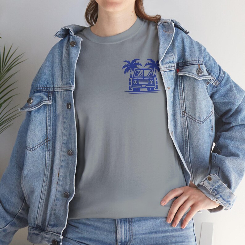Camiseta "El hogar está donde lo aparcas" - Camiseta unisex con gráfico para autocaravana, camiseta de aventura para la vida en furgoneta, nómada para viajes por carretera, regalo para acampar, vida en autocaravana imagen 8