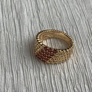 Van Cleef & Arpels 18k Gold Charming Ring