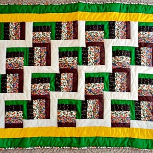 Handmade Rail Fence Quilted Lap Quilt: Floral Sofa Throw (34&quot;x47&quot;)