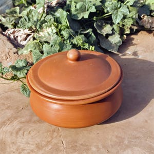 Handmade Unglazed Clay Cooking Kerala Handi 3 ltr For Cooking.