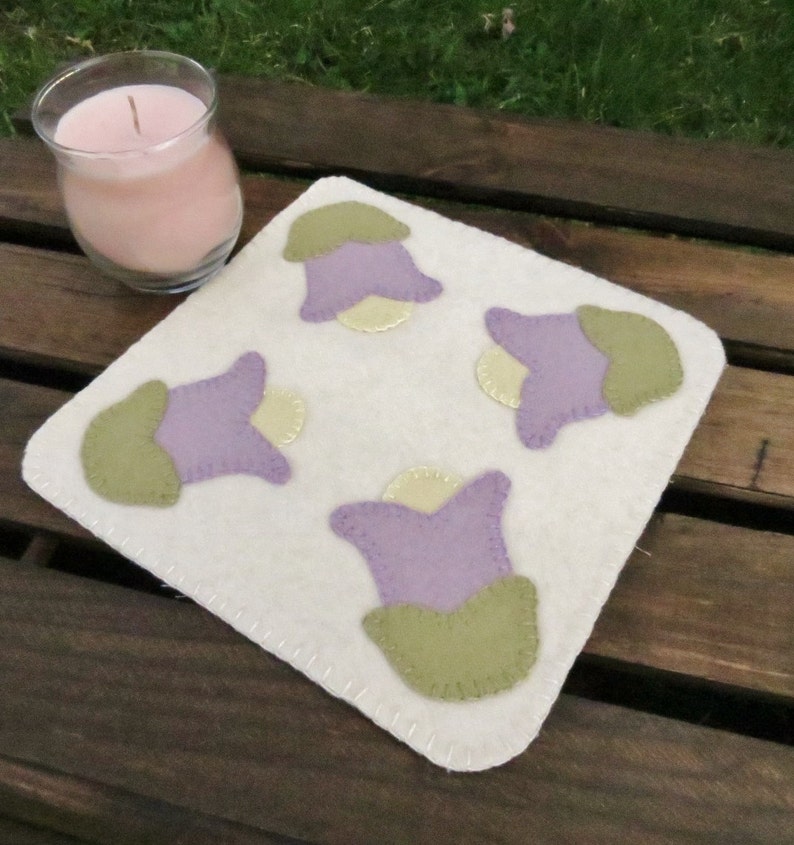 Spring Tulips Wool Penny Rug / Candle Mat image 3