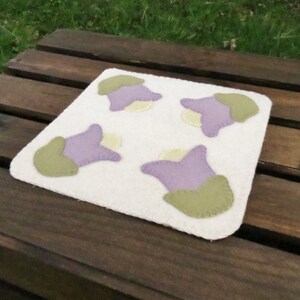 Spring Tulips Wool Penny Rug / Candle Mat image 4