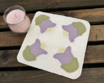 Spring Tulips Wool Penny Rug / Candle Mat