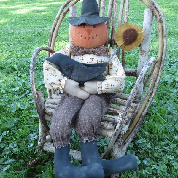 Mr. Hickory Pumpkin-Head Scarecrow Doll Halloween Decoration Primitive Halloween Doll