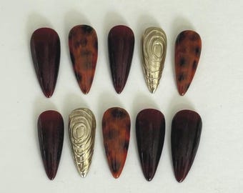 Autumn fall press on false nails - red tortoiseshell gold chrome design