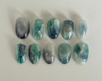 Blue marble and cat eye ocean short press on nails