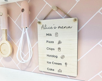 Letrero personalizado de cocina infantil / Menú de cafetería con cocina infantil / Cocina de madera / Accesorios de cocina de barro / Letrero decorativo para sala de juegos / Menú de juegos