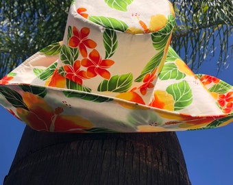 Tan Wide Brim Sunhat, Floral Sun Hat Women, Sun Protection Big Beach Hat, Womens Hat, Pool Hat, Gardening Sun Hat Freckles California