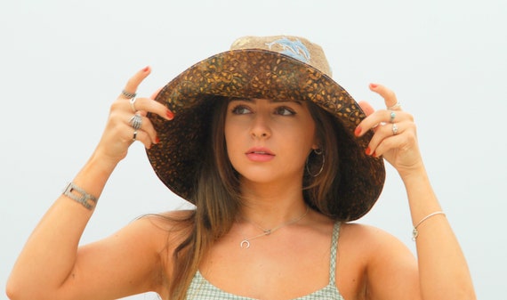 wide brimmed walking hat