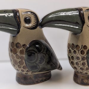 Vintage 1970s Tonala Toucan Bird Figurines | Hand-Painted Mexican Folk Art Pottery | Signed Villanueva Mexico | Set of 2