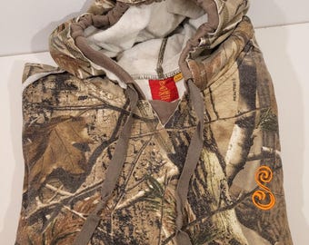 SHE Outdoor Camo Hoodie Long-Sleeve Pullover Sweatshirt by Realtree – Size XXL