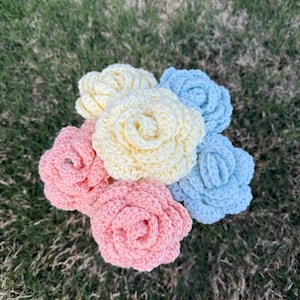 Crochet Rose Bouquet, Handmade, multicolored